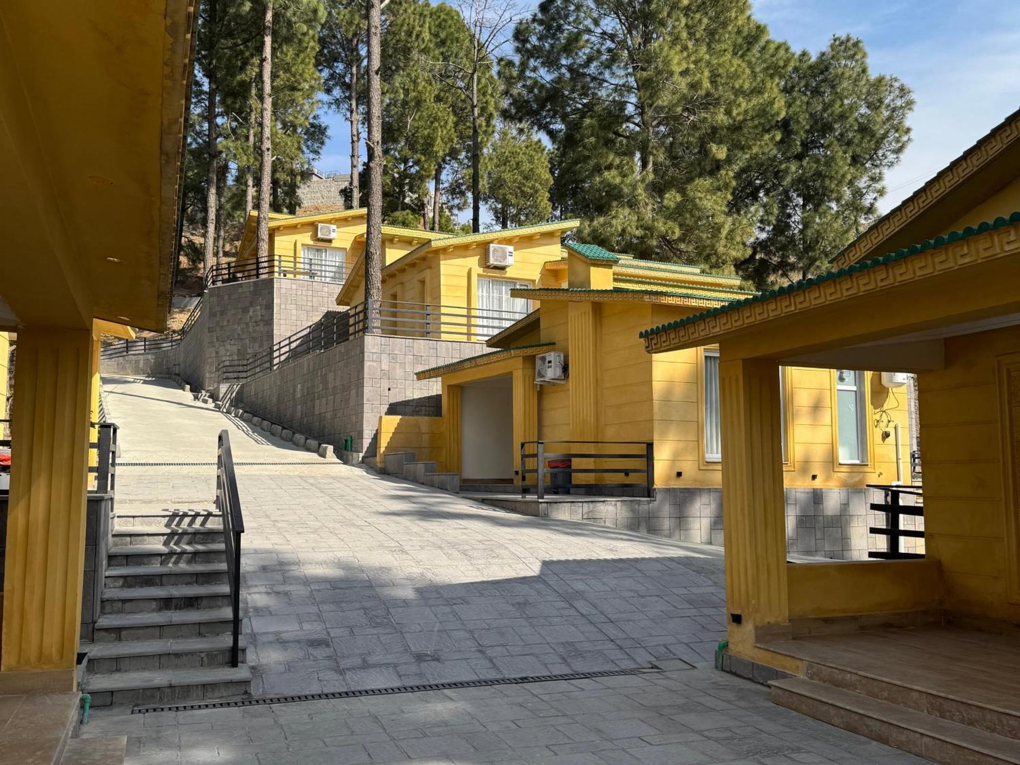 Hidden Hills Hotel & Resort Mansehra Exterior foto